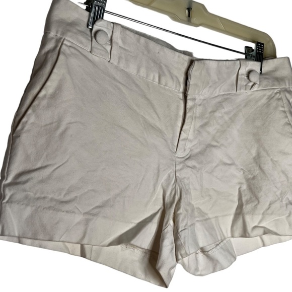 Banana Republic Ryan Fit Shorts - Picture 3 of 6